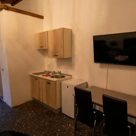 Le Stanze Dei Ghibellini * Florencie